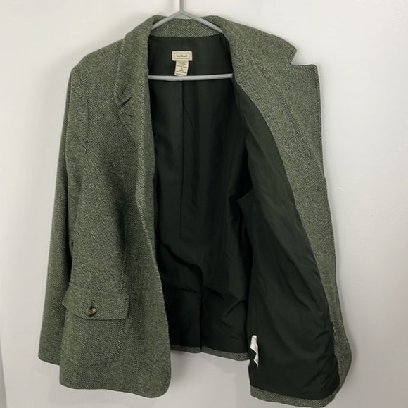 Classic Gray Women's Blazer - Picture 5 of 7